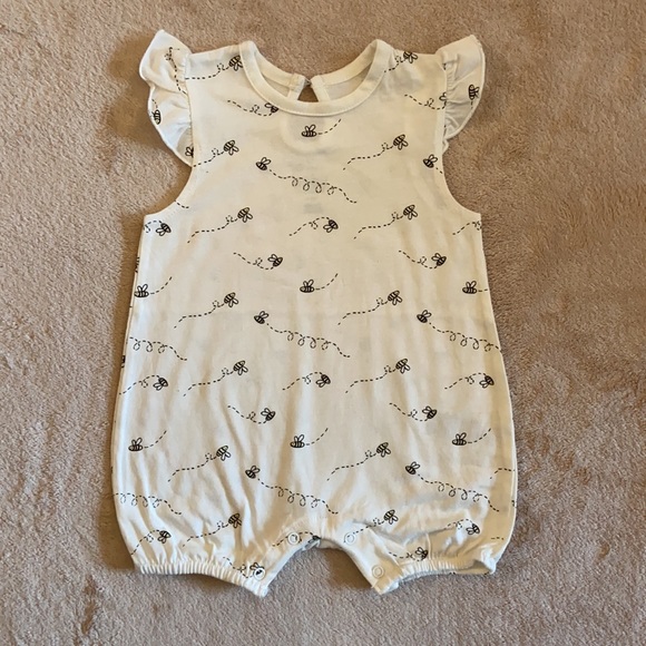Rae Dunn BEE HAPPY Baby Rompers Size 3-6 Months - Picture 4 of 7
